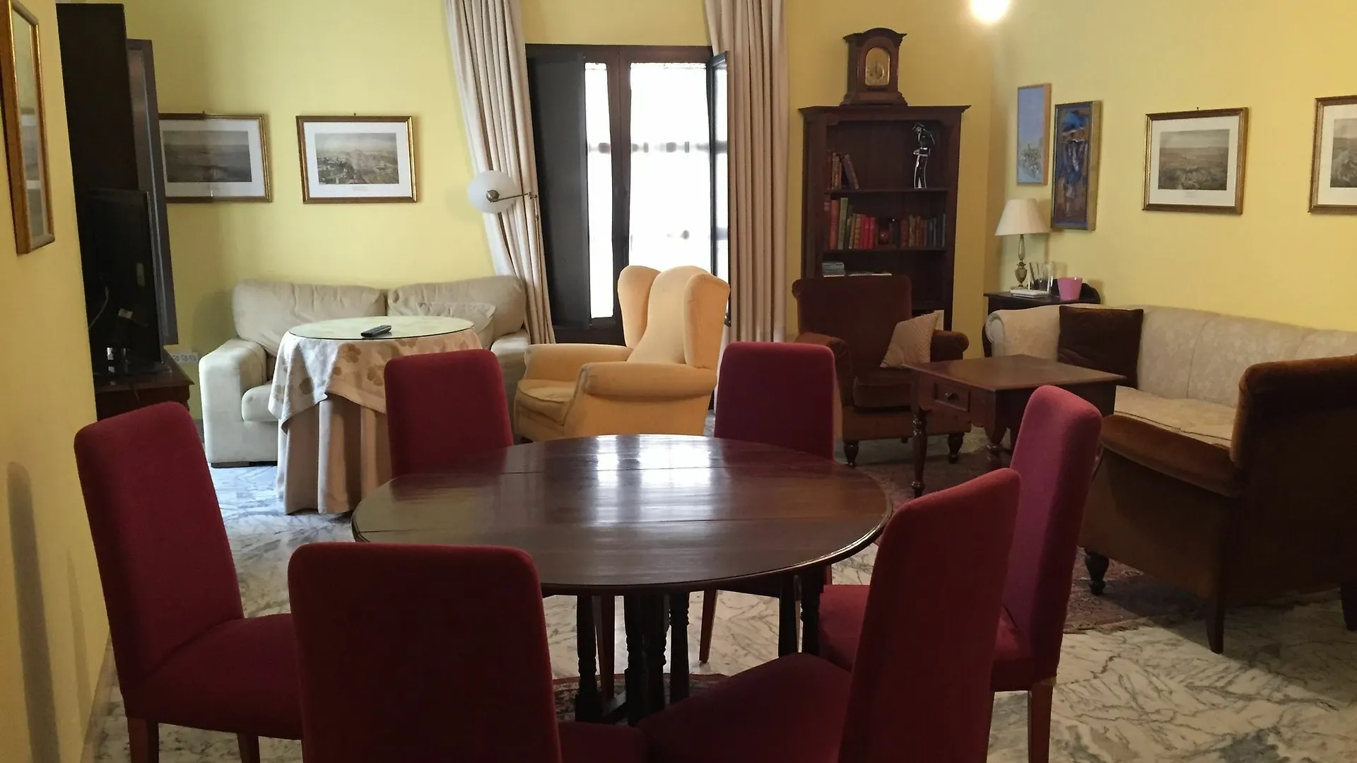 Apartamento En El Corazon De Sevilla Siviglia